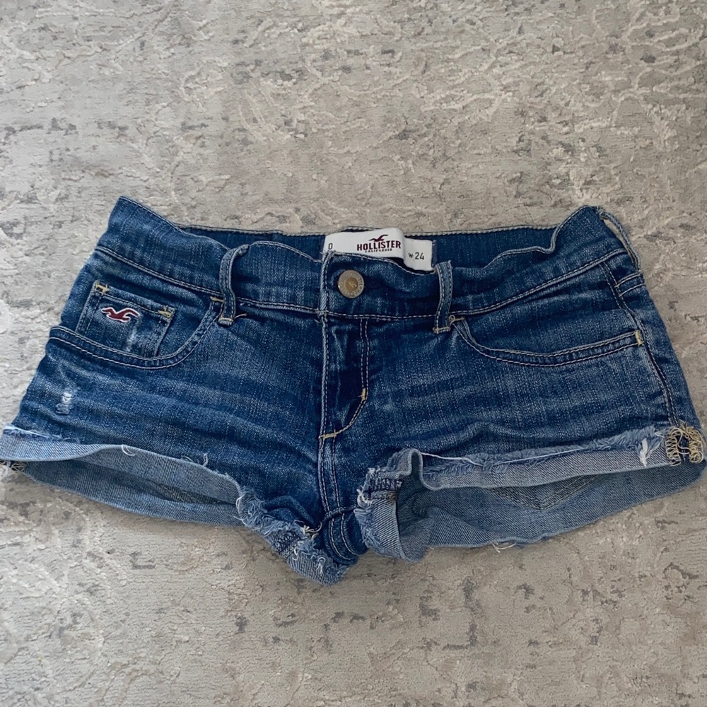 Hollister Vintage 2000’s ultra low rise jean shorts